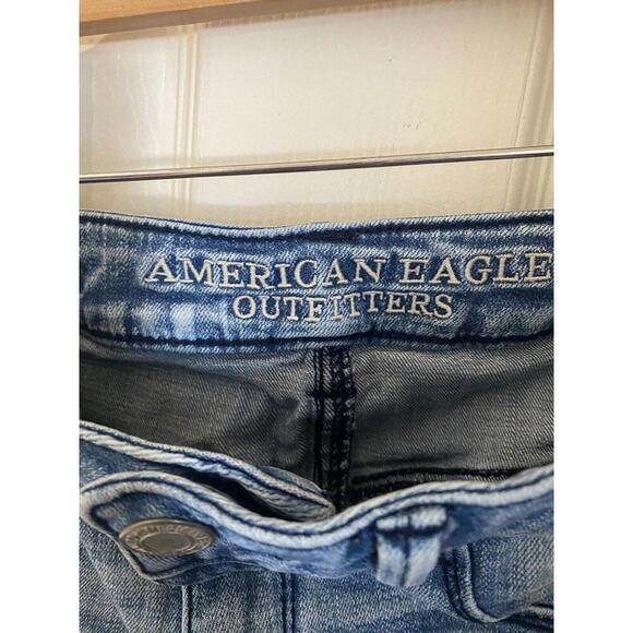 American Eagle Destressed/Rip Denim Light Wash Jeans Sz.0 Sky High Jegging - Picture 3 of 5